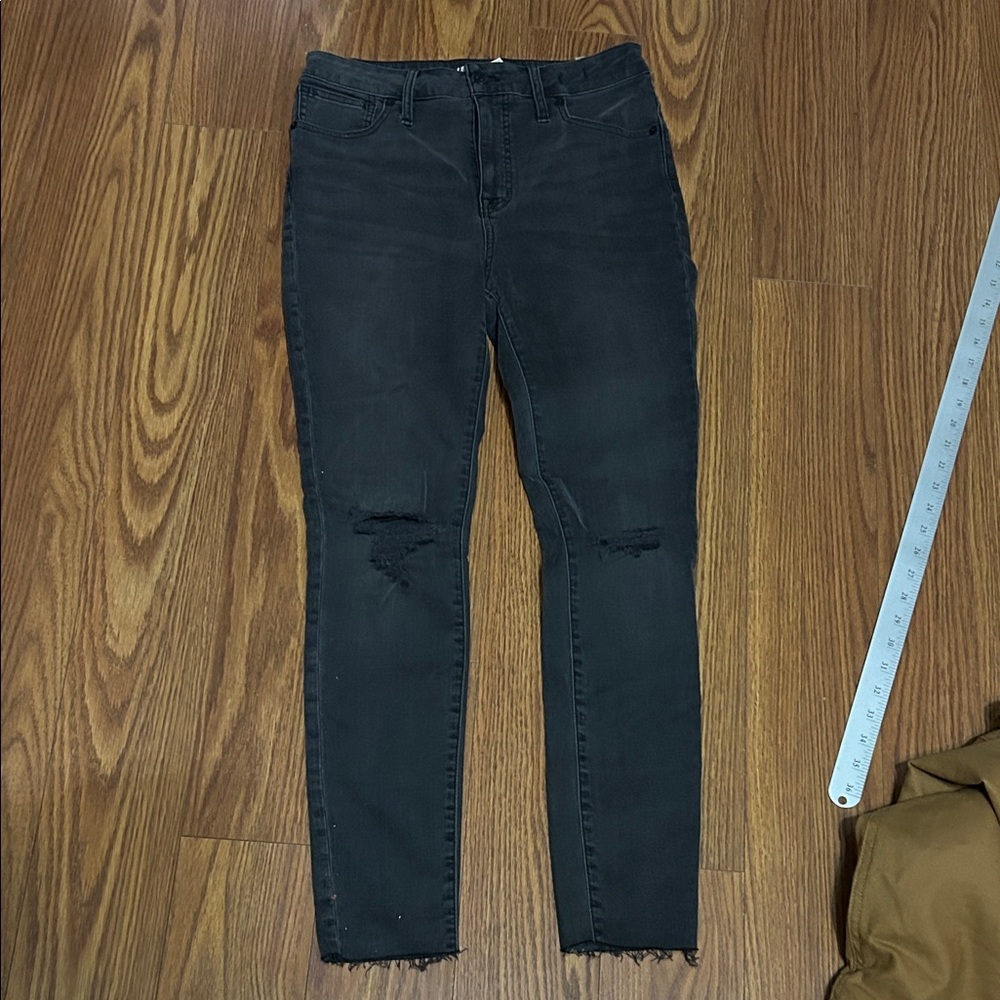 NWT Madewell Curvy High‎ Rise Stretch Soft Black Distressed Skinny Jeans Size 28
